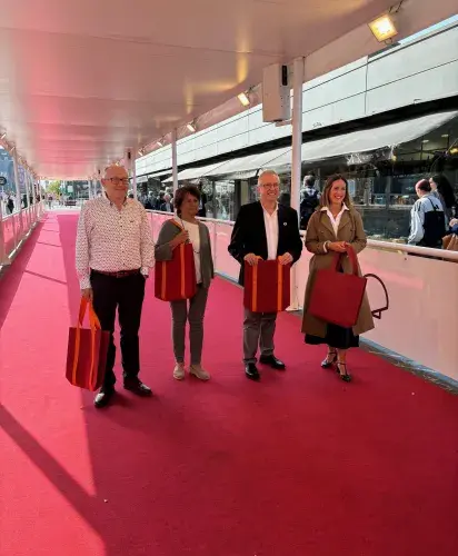 La alfombra roja del festival de San Sebastián se convierte en un símbolo de sostenibilidad y solidaridad