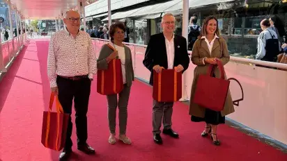 La alfombra roja del festival de San Sebastián se convierte en un símbolo de sostenibilidad y solidaridad